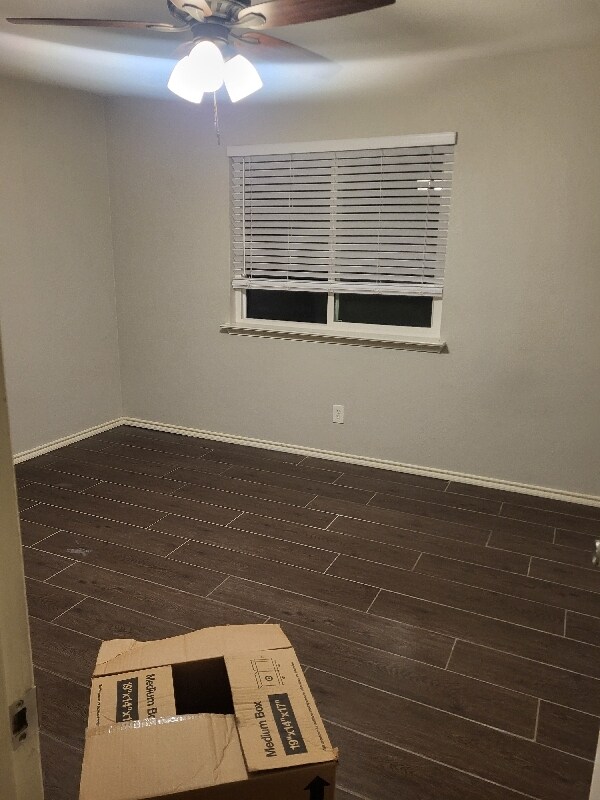 Foto del edificio - 4804 Thistledown Dr