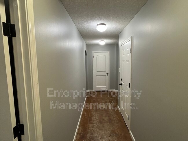 Building Photo - 9404 Eckley Pl