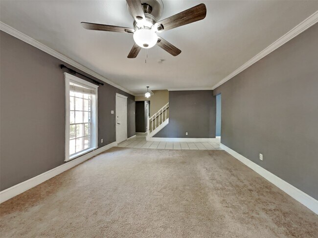 Foto del edificio - 3910 Cedar Forest Dr