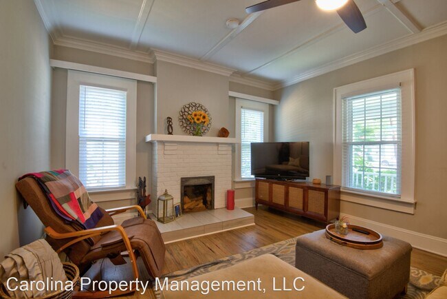 Building Photo - 3 br, 2 bath House - 1700 E 35th St