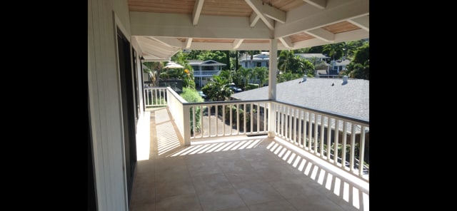 Lanai mauka - 76-6125 Royal Poinciana Way