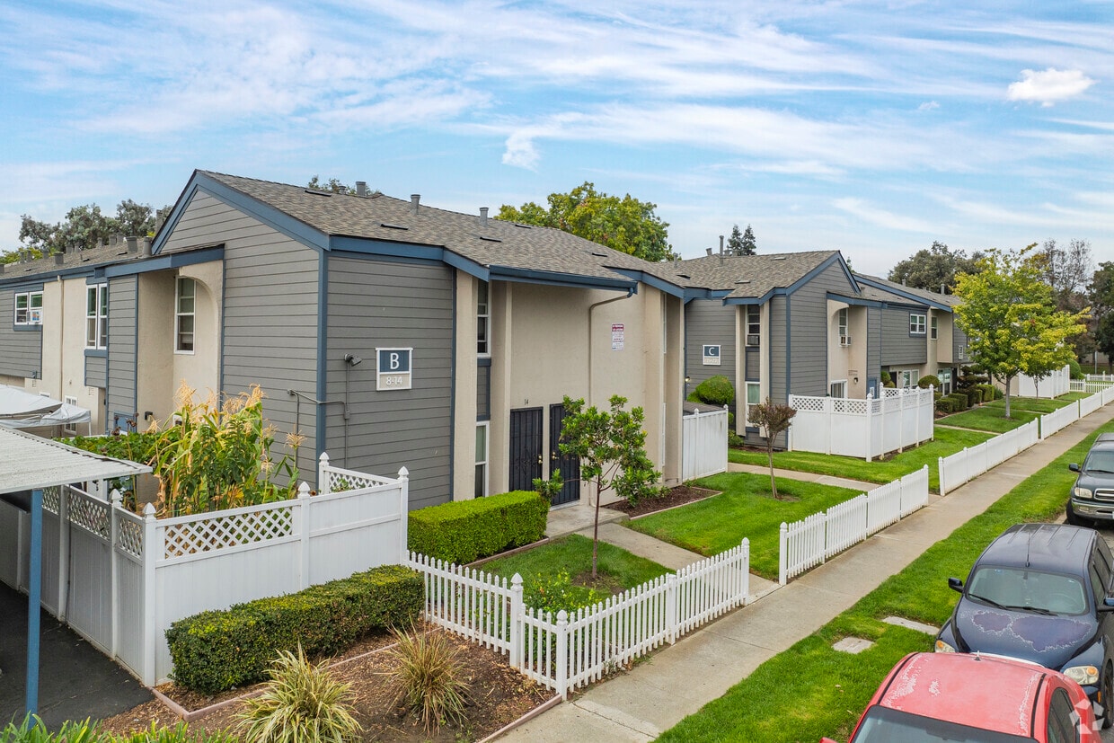 Primary Photo - Trinity Townhomes