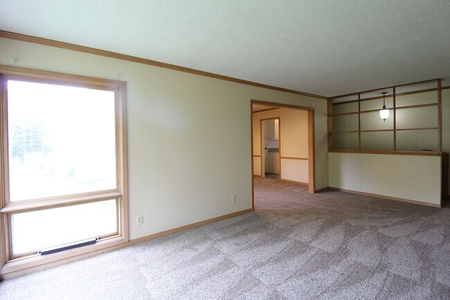 Foto del edificio - 3 Bedroom 2 Bath Home In Overland Park