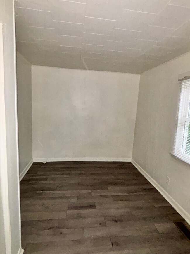 Foto del edificio - 5244 E 27th St
