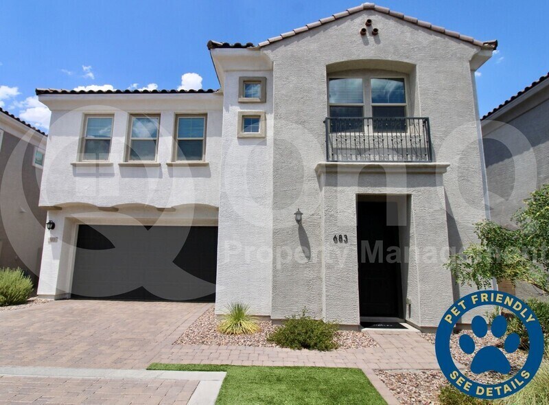Primary Photo - 683 N Bay Dr