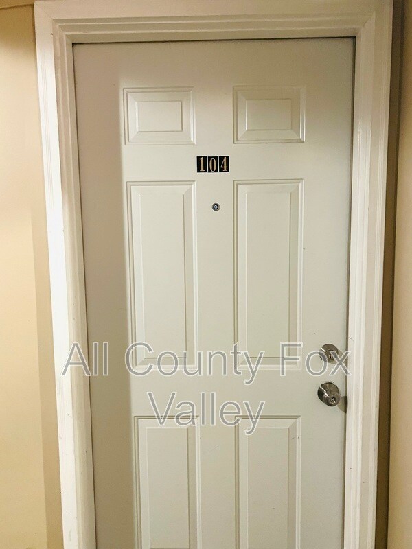 Foto del edificio - 1328 Webford Ave