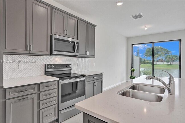 Foto del edificio - 2202 Appleton Cir S