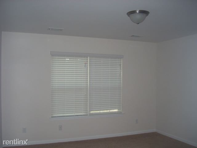 Building Photo - 3 br, 2 bath House - 116 Five Oaks Ct 116 FO