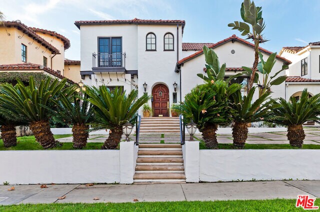 Foto principal - 217 S Maple Dr
