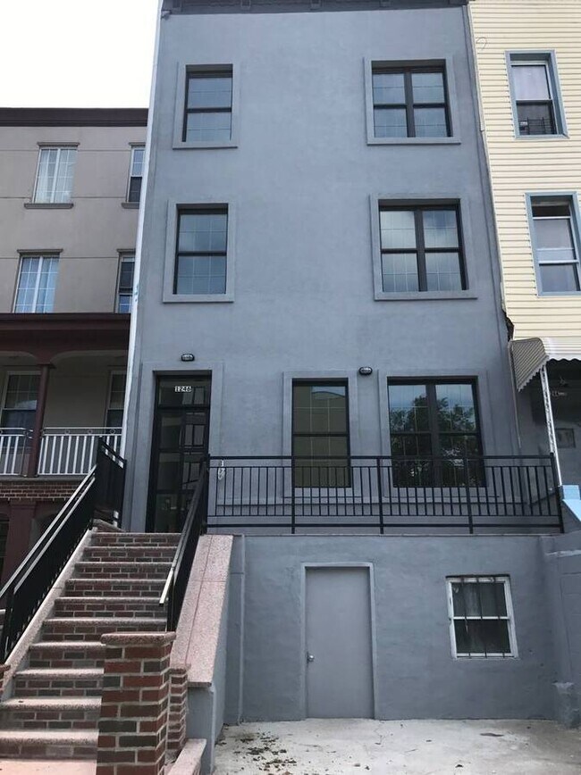 Foto del edificio - 1246 Bushwick Ave