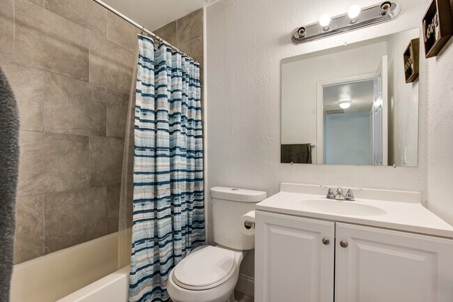 Foto del edificio - 532 NW 11th St