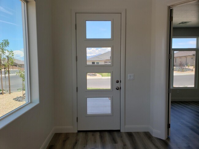 Building Photo - 3226 E 2930 S