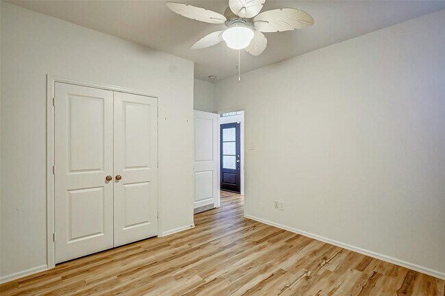 Building Photo - 21751 Thicket Point Ln