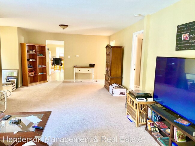 Foto del edificio - 2 br, 1 bath House - 436 E. 6th Street