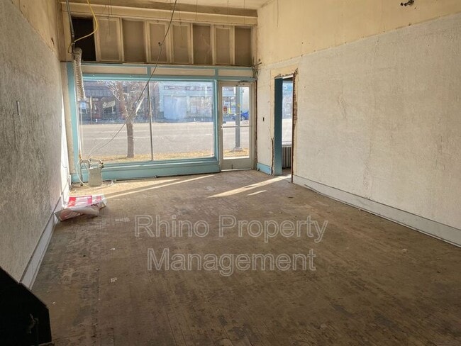 Building Photo - 2855 Washington Blvd