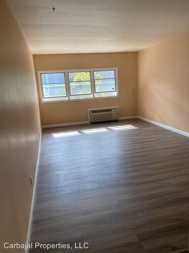 Foto del edificio - 1551 Lacey Ct