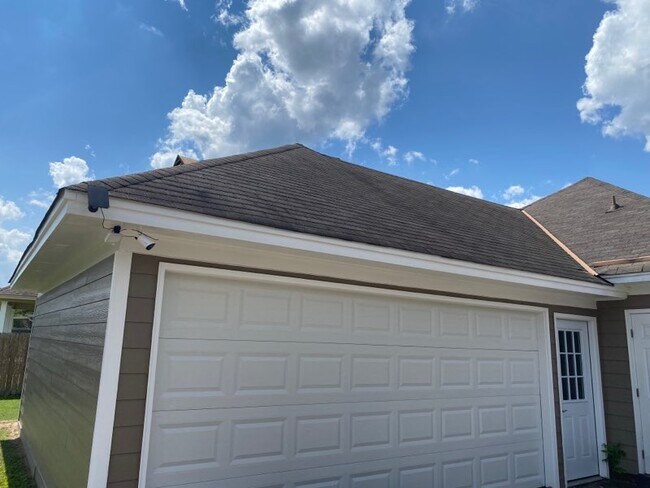 Building Photo - 1307 Hallwood Ln