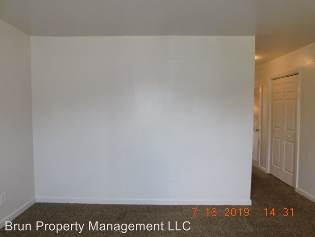 Building Photo - 9101 Parktop Ln NW