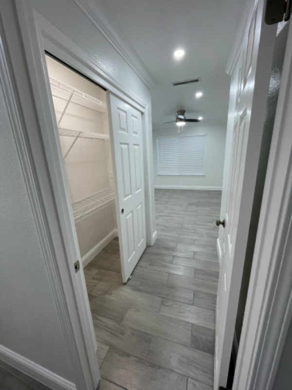 Building Photo - 5589 W Los Altos Ave