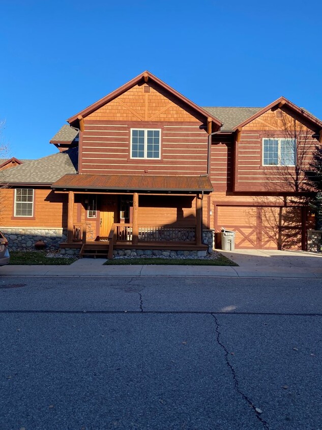 250 White Horse Dr, New Castle, CO 81647 House Rental in New Castle
