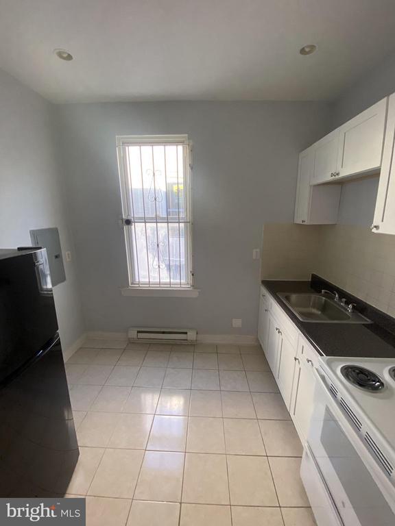 Building Photo - 2423 W Norris St