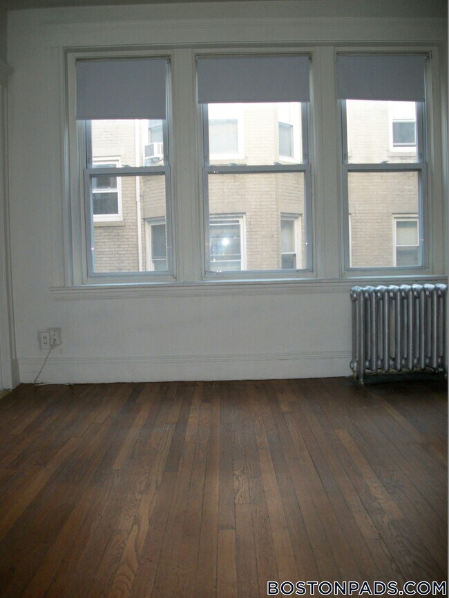 Building Photo - 1171 Boylston St