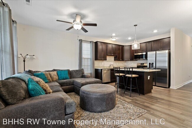 Building Photo - 2 br, 2.5 bath House - 1414 Waltham Lane