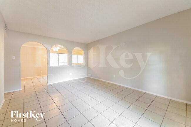 Foto del edificio - 1205 Colony Dr
