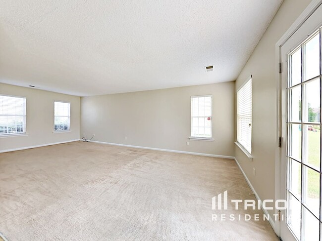 Building Photo - 10313 Cannarti Dr