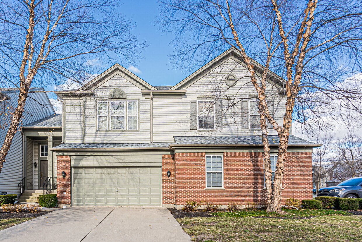 1520 Yellowstone Dr, Streamwood, IL 60107 Townhome Rentals in