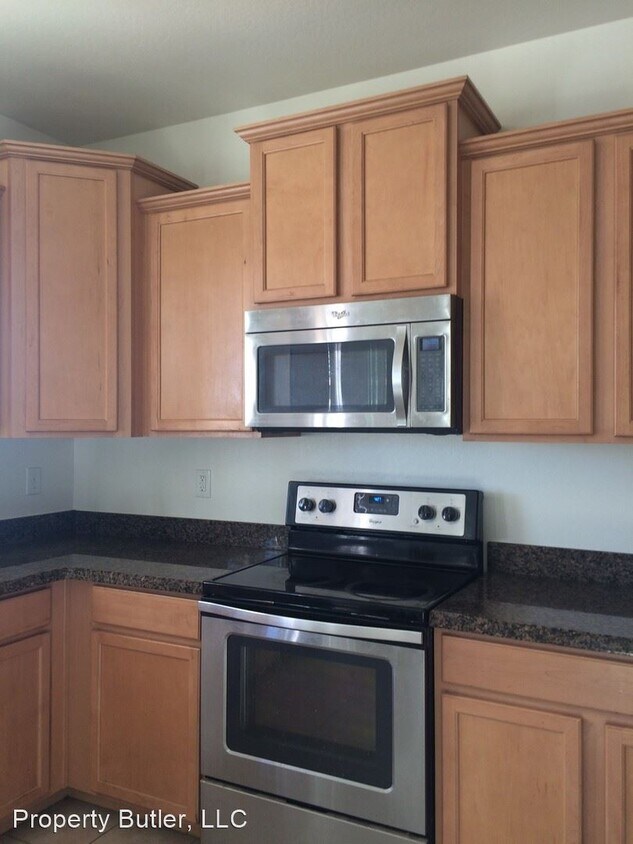 Building Photo - 3 br, 2.5 bath House - 18149 W Hatcher Road