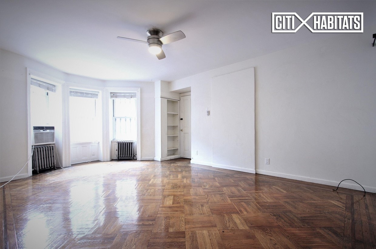 Building Photo - 559 9th St