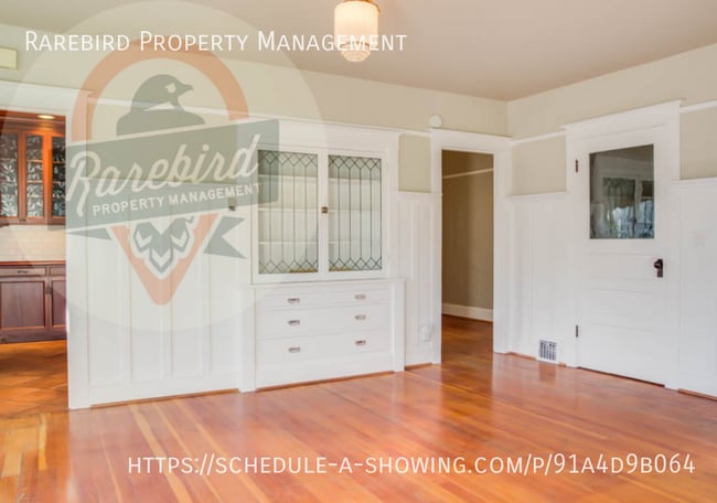 Foto del edificio - Huge Historic Luxury Rental in NE Portland!