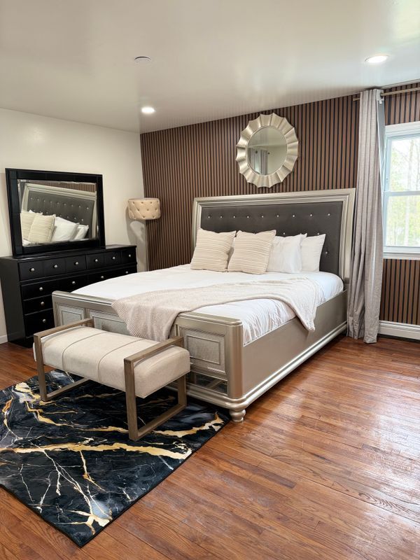 Foto del edificio - 10 Candlewood Rd