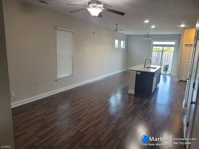 Building Photo - 2 br, 2.5 bath House - 151 Top Forest Dr