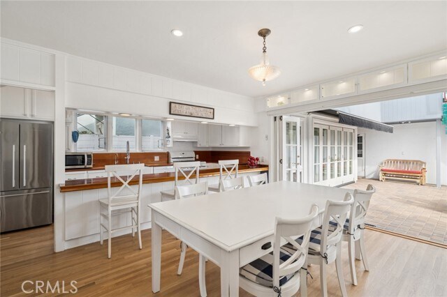 Building Photo - 200 Grand Canal