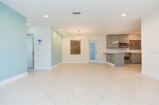 Foto del edificio - 301 89th Ave NE