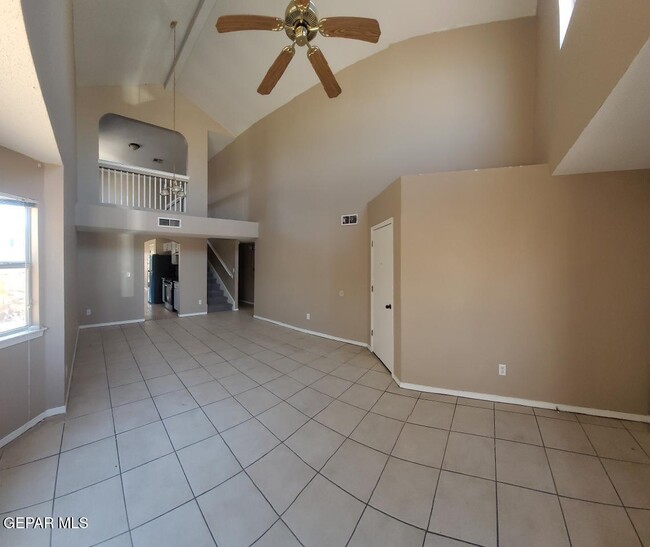 Building Photo - 3824 Tierra Zafiro Dr