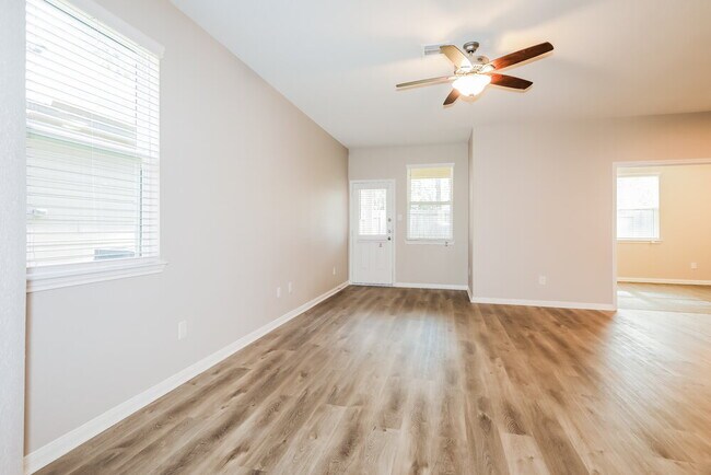 Building Photo - 4302 McGregor Blf Ln