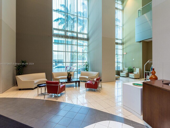Building Photo - 300 S Biscayne Blvd