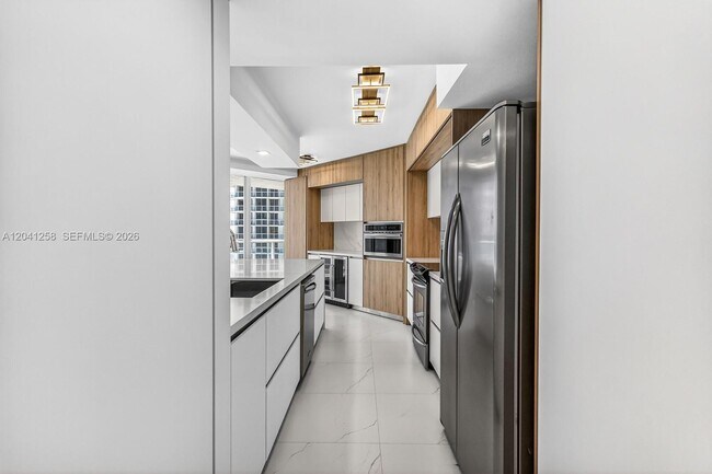 Foto del edificio - 16445 Collins Ave