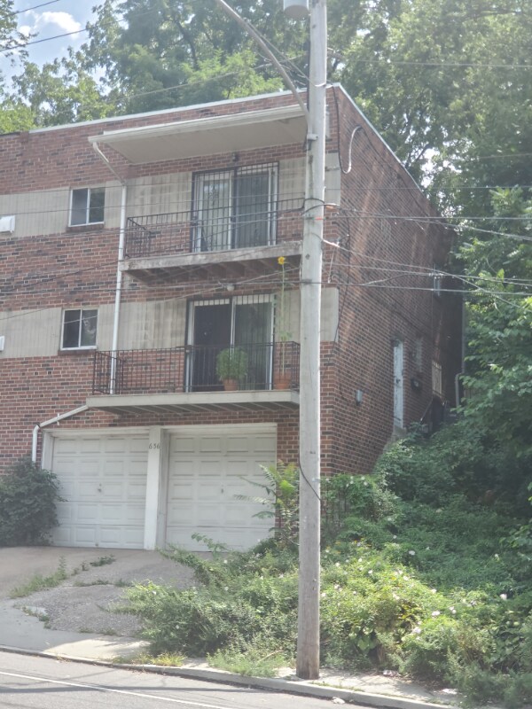 Primary Photo - 656 W Rittenhouse St