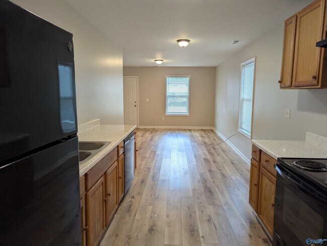 Foto del edificio - 3902 Thomas Rd SW