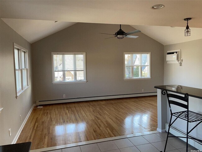 Foto del edificio - 27-14 166th St