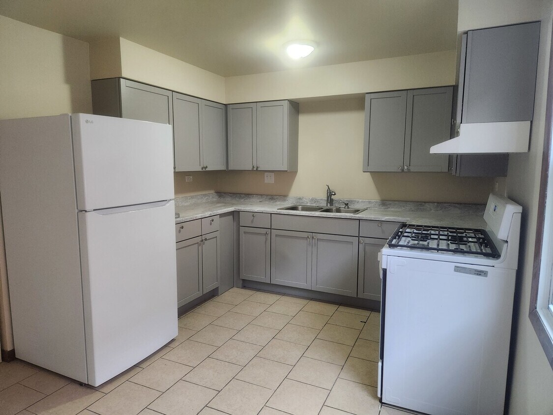 Foto principal - 1000 Parkwood Dr