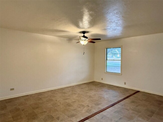 Foto del edificio - 219 Moore St