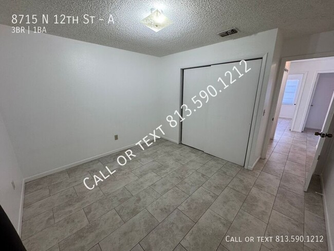 Foto del edificio - 8715 N 12th St