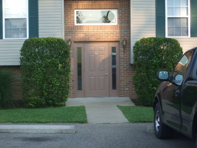 Building Photo - 5 N Montague Ave