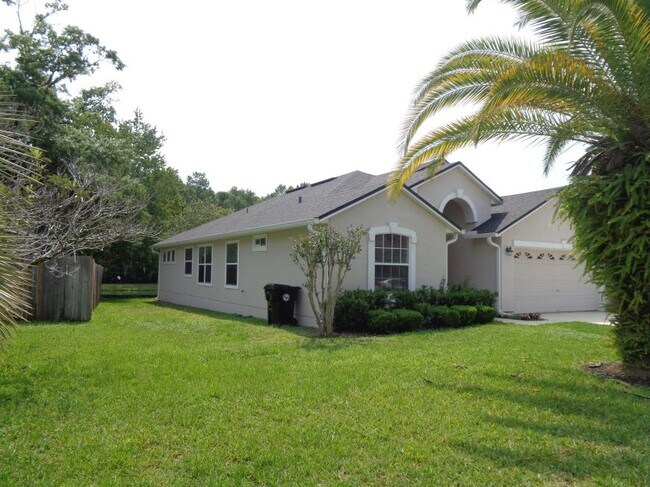 Foto del edificio - 3 bedroom in Orange Park FL 32073