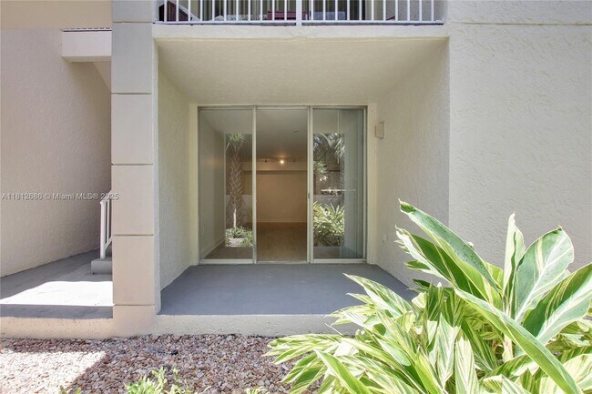 Foto del edificio - 3605 NE 207th St